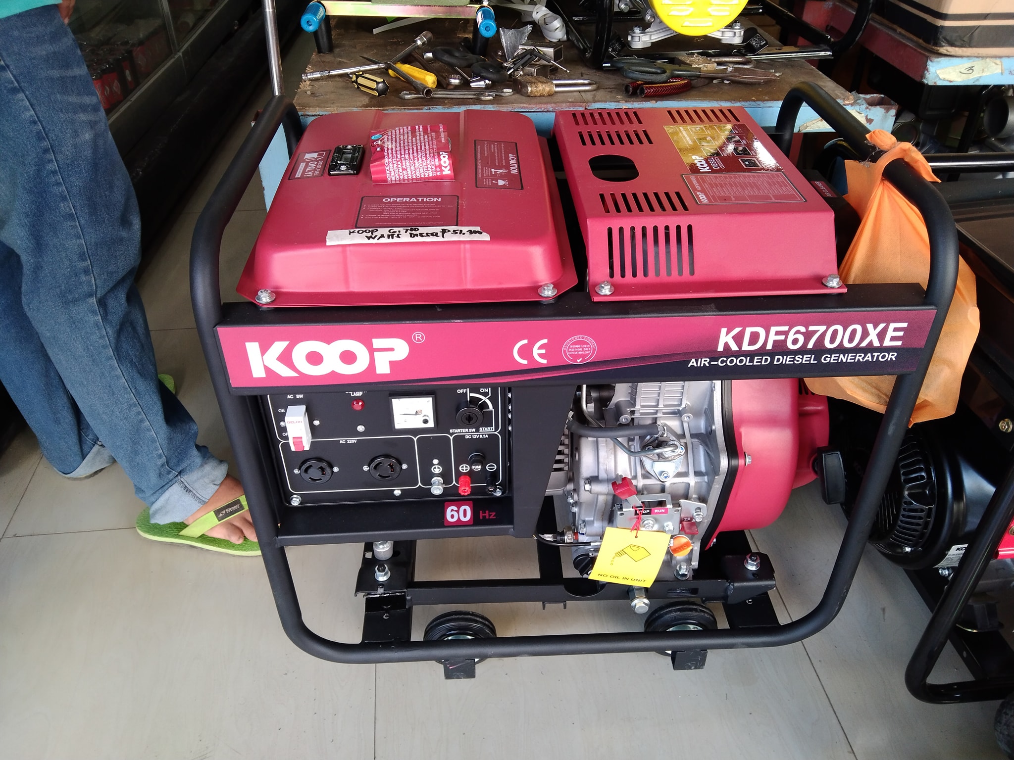 Máy phát điện chạy dầu 5Kw KOOP KDF6700XE Đề
